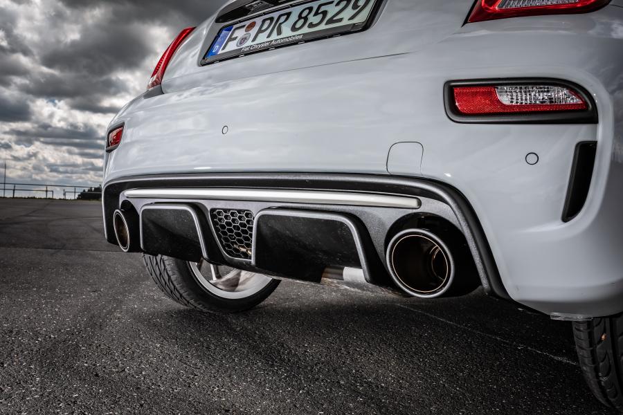 Детали экстерьера Abarth 595 esseesse (312) 2019 года  (WW) (фото 40 из 44)